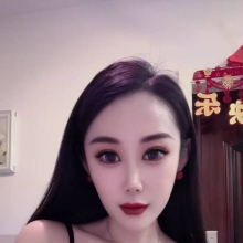 长春楼凤，长相漂亮的御姐！