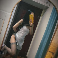 漂亮的重庆QM