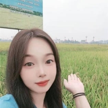 皮肤白净的妹子